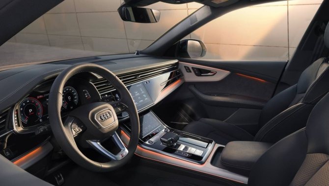 Audi Q8 - Interior