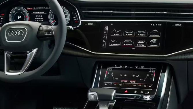 Audi Q8 - Interior