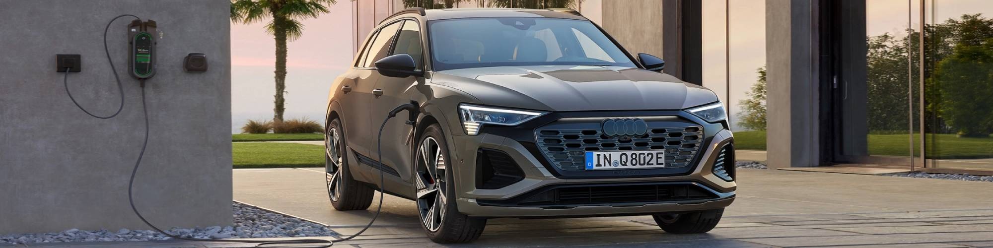 audi q8-e-tron Banner