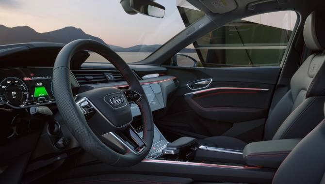 Audi Q8 e-tron - Interior